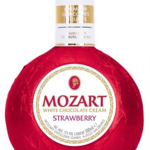 mozart_white_chocolate_cream_strawberry_500ml_bottleshot_november_2017