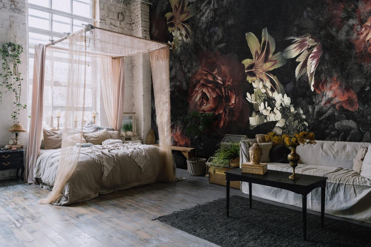 Bed,With,Baldachin,And,Huge,Window,Behind,It,,Couch,And